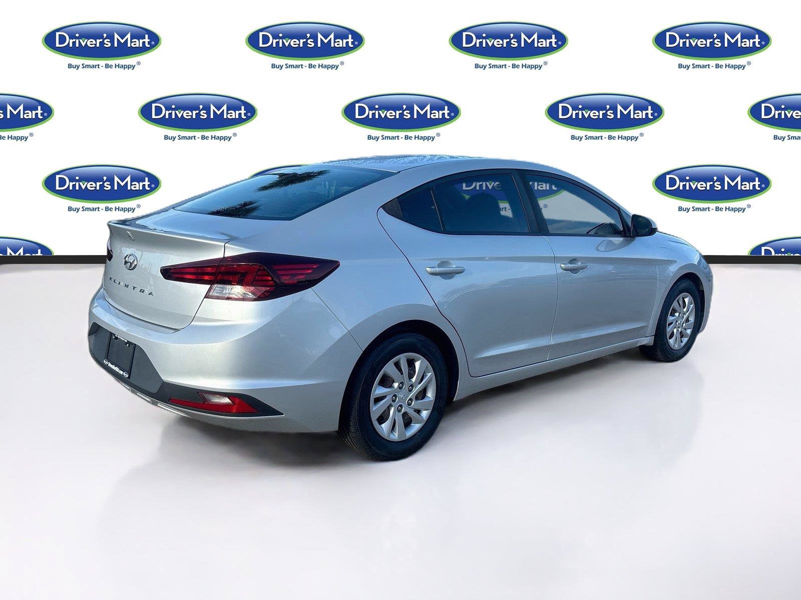 Used 2019 Hyundai Elantra SE w/ Cargo Package FWD image 7