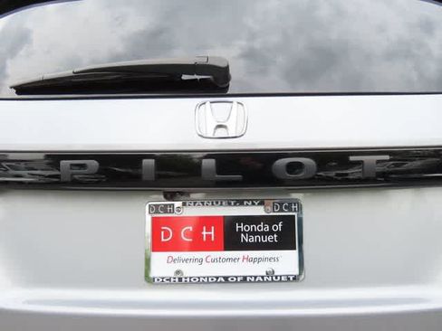 Used 2023 Honda Pilot Elite image 7