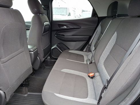 Used 2022 Chevrolet TrailBlazer LT w/ Driver Confidence Package image 10