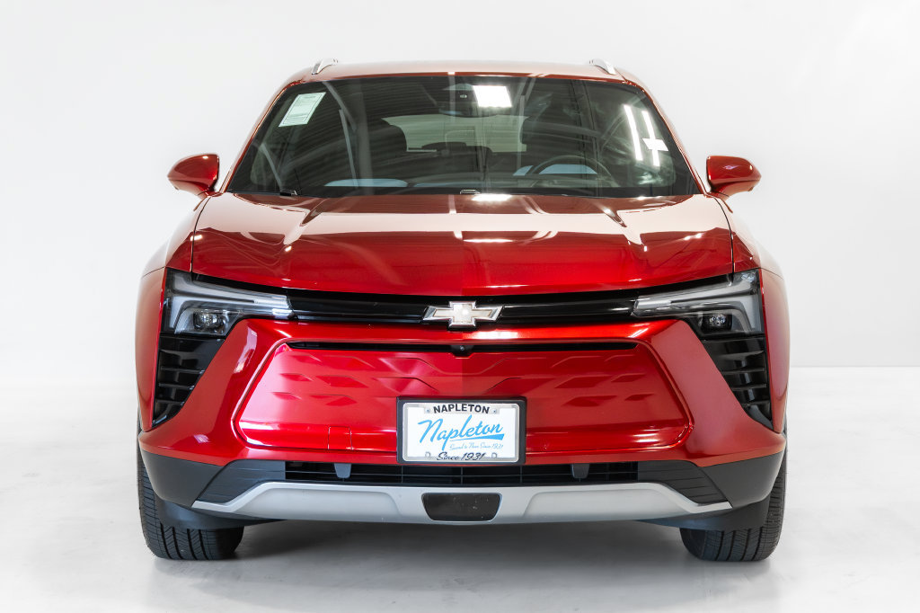 Used 2025 Chevrolet Blazer EV LT AWD/4WD image 5