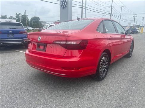 Certified 2020 Volkswagen Jetta SE FWD image 5