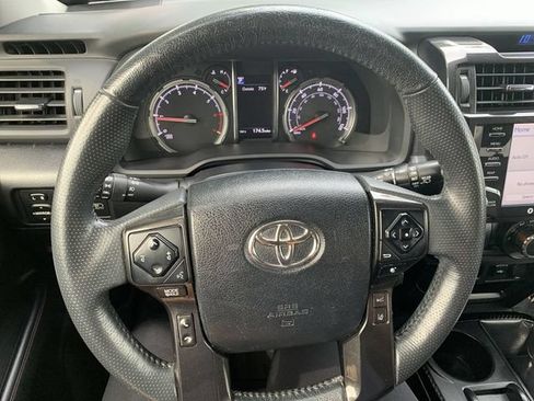 Certified 2021 Toyota 4Runner TRD Off-Road Premium AWD/4WD image 19