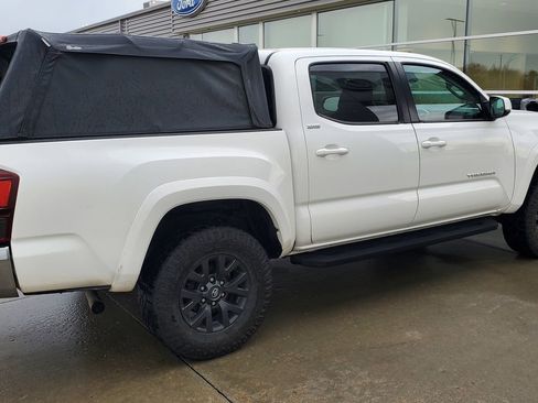 Used 2022 Toyota Tacoma SR5 image 3