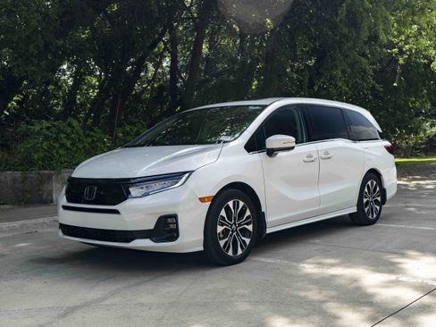 Certified 2025 Honda Odyssey Elite image 5