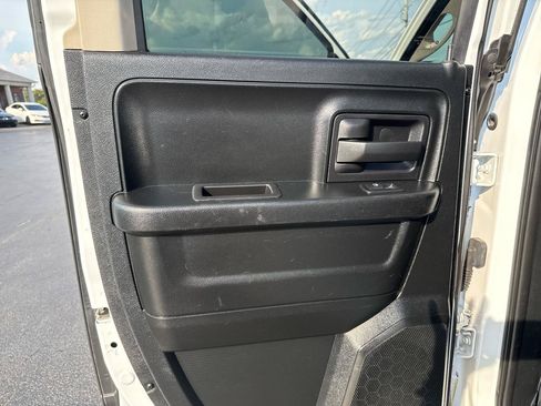 Used 2018 RAM 1500 Tradesman w/ Chrome Appearance Group AWD/4WD image 15