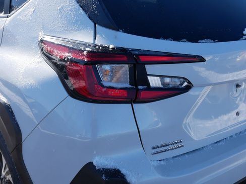 Used 2024 Subaru Crosstrek 2.0i Premium image 17