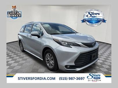 Used 2025 Toyota Sienna XLE