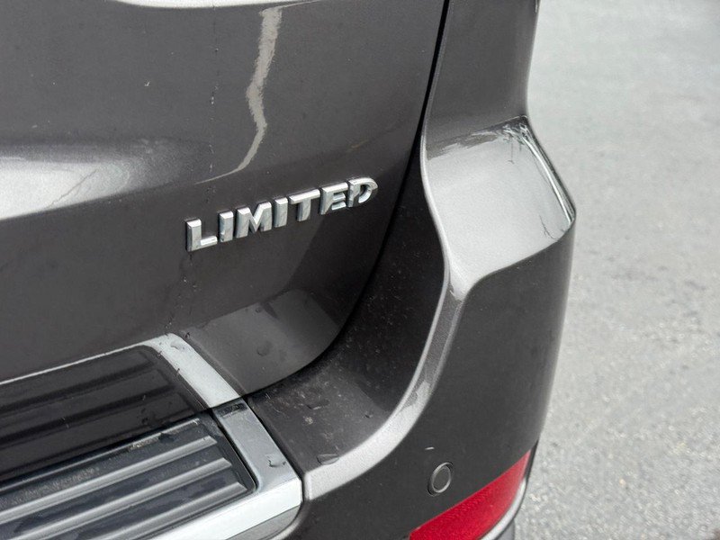 Used 2020 Jeep Grand Cherokee Limited AWD/4WD image 7