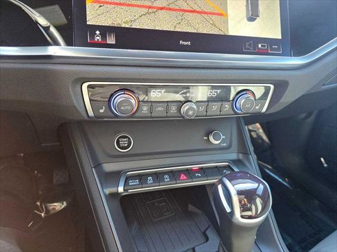 Used 2024 Audi Q3 2.0T Premium Plus w/ Premium Plus Package image 29