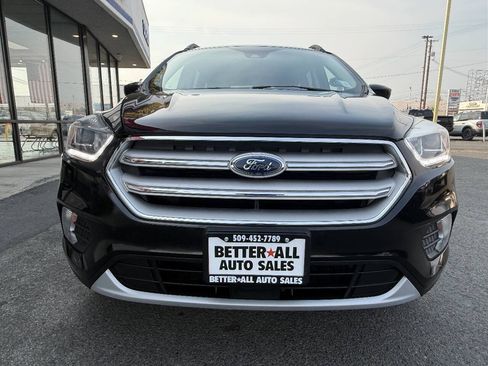 Used 2018 Ford Escape SEL w/ Canadian Touring Package AWD/4WD image 3