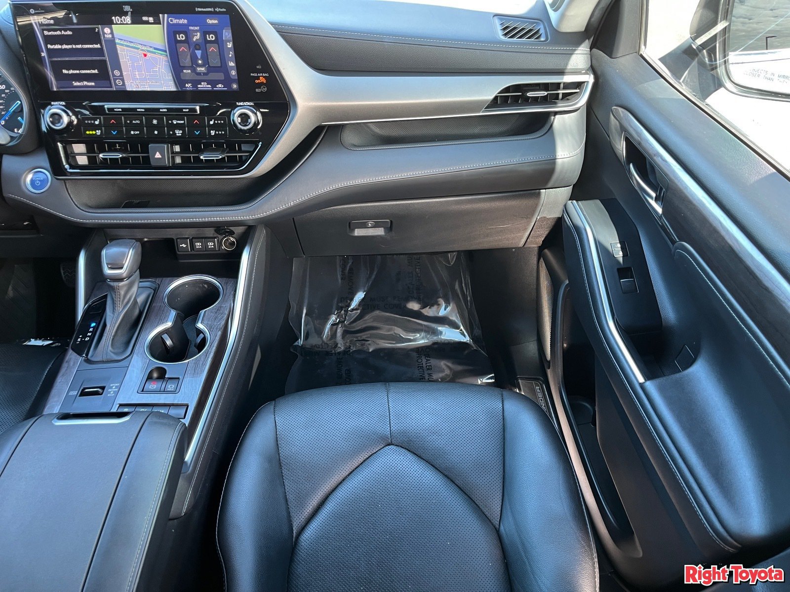Certified 2021 Toyota Highlander Limited AWD/4WD image 19