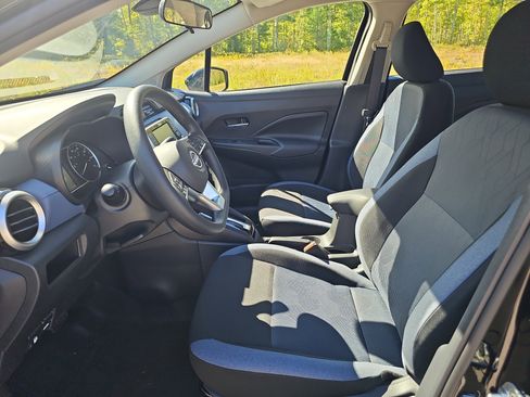 New 2025 Nissan Versa SV w/ Trunk Package image 4