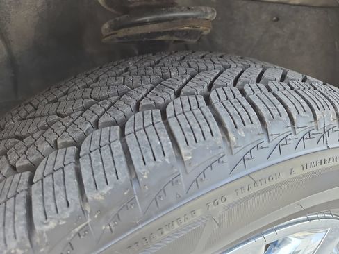 Used 2014 Buick Enclave Leather FWD image 11