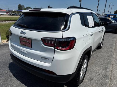 Used 2024 Jeep Compass Latitude AWD/4WD image 27