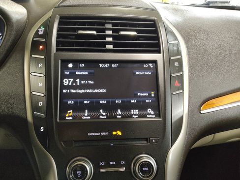 Used 2018 Lincoln MKC Select w/ Select Plus Package FWD image 25