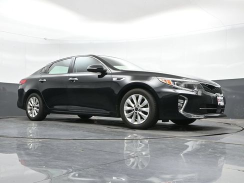Used 2018 Kia Optima EX w/ Technology Package FWD image 43