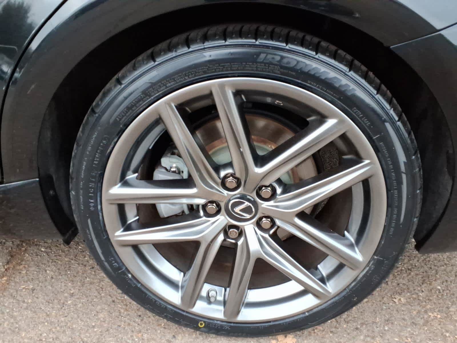 Used 2020 Lexus IS 350 F Sport w/ F Sport Package RWD image 8