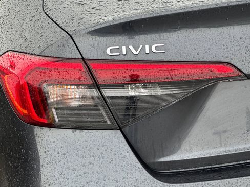 Used 2024 Honda Civic Sport image 12
