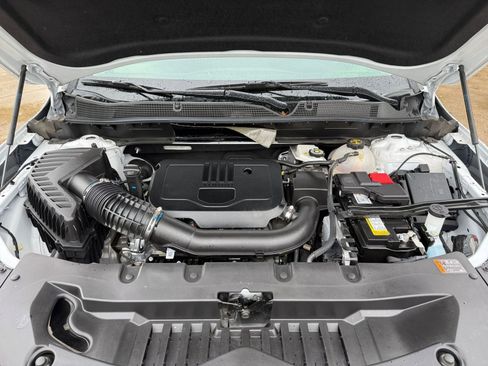 Used 2025 Chevrolet Blazer LT FWD image 32