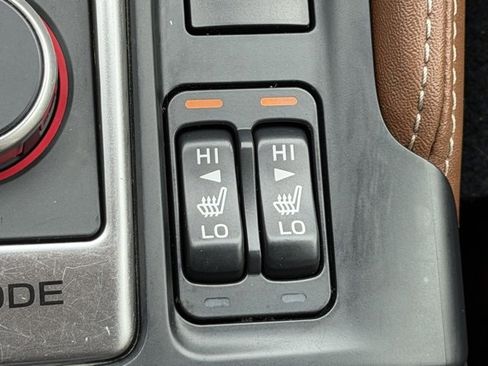 Used 2019 Subaru Forester Touring image 35