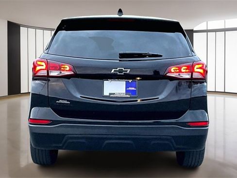 Used 2024 Chevrolet Equinox LS w/ LS Convenience Package image 5