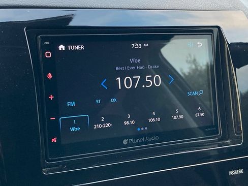 Used 2019 Toyota Sequoia SR5 AWD/4WD image 23