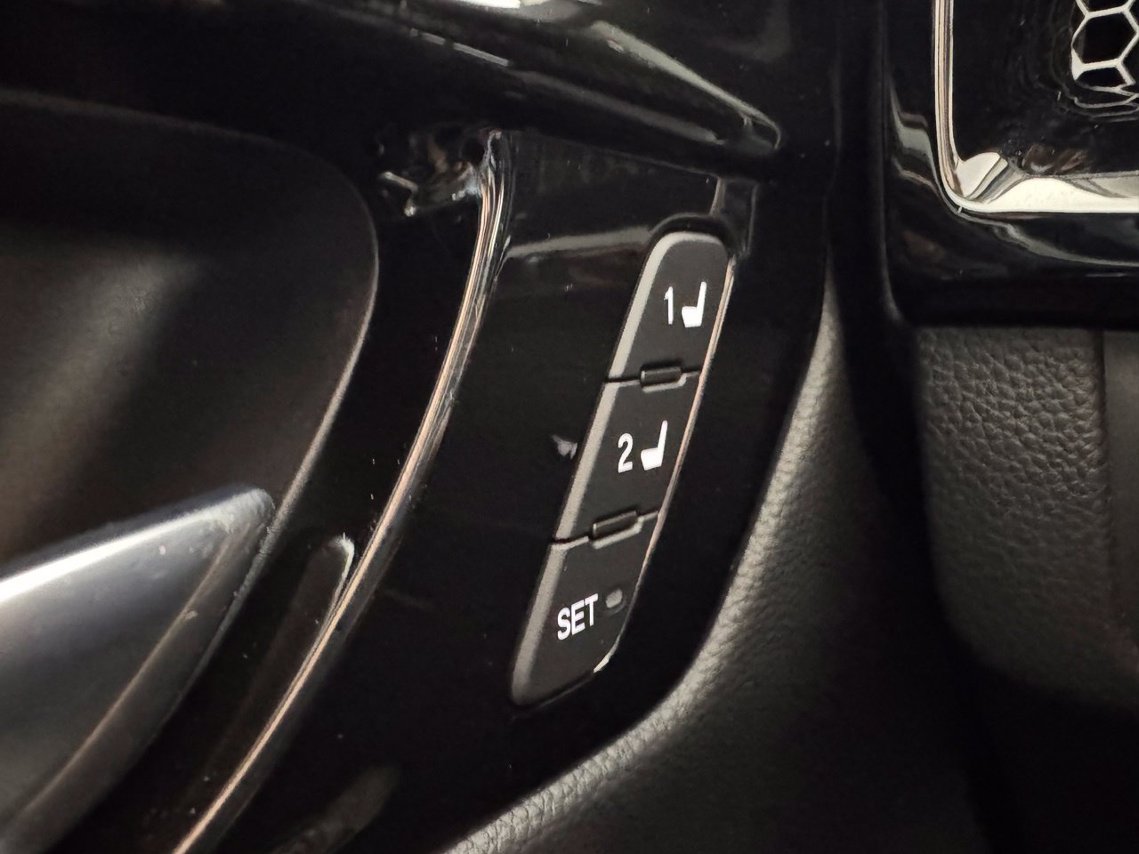 Used 2026 Honda CR-V EX-L image 25