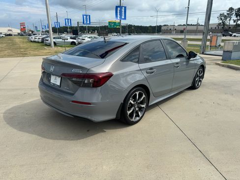 Certified 2025 Honda Civic Sport Touring image 8