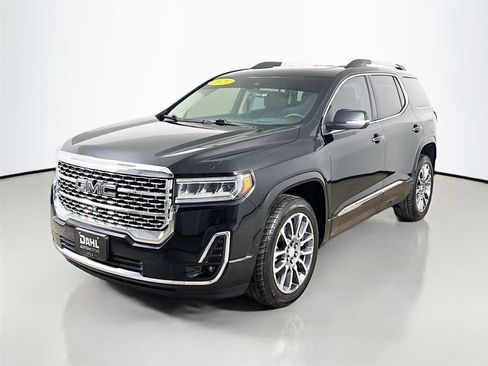 Used 2021 GMC Acadia Denali w/ GMC Pro Grade Package image 4