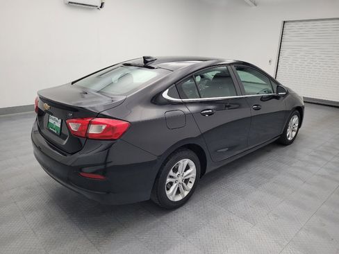 Used 2019 Chevrolet Cruze LT FWD image 10