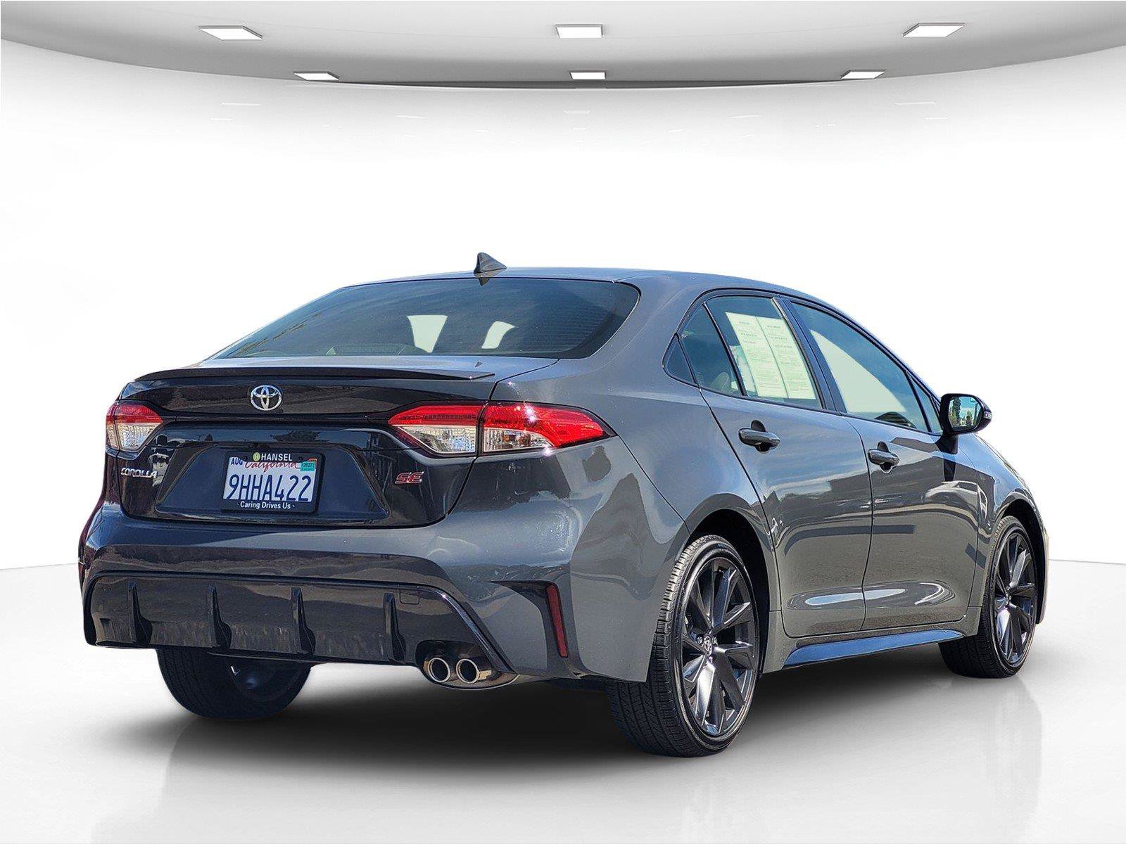 Used 2023 Toyota Corolla SE w/ SE Premium Package FWD image 6