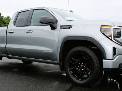 Used 2023 GMC Sierra 1500 Elevation AWD/4WD image 5