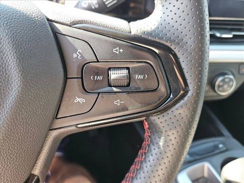 Used 2024 Chevrolet Trax RS w/ Driver Confidence Package FWD image 20