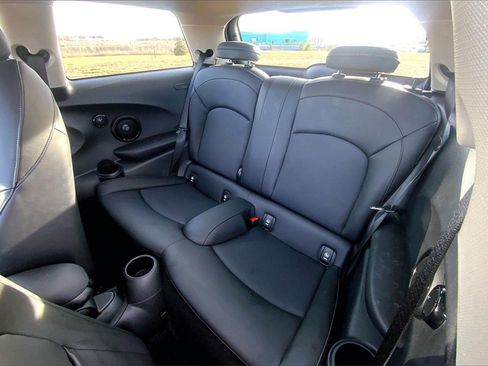 Used 2020 MINI Cooper S w/ Premium Package image 20