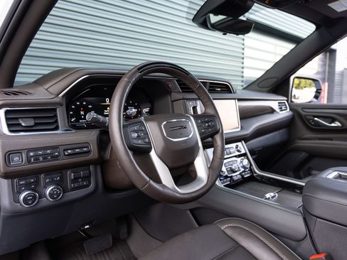 Used 2023 GMC Yukon Denali w/ Denali Reserve Package AWD/4WD image 18