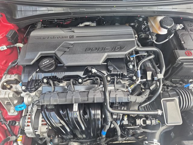 Used 2025 Hyundai Elantra SEL FWD image 35