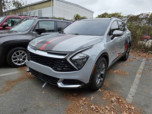 Used 2023 Kia Sportage SX image 2