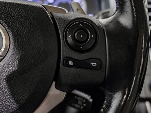 Used 2016 Lexus IS 200t RWD image 13