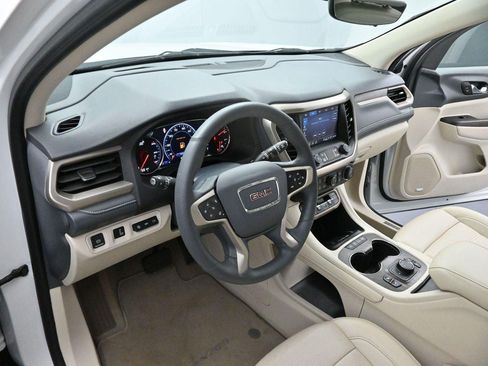 Used 2023 GMC Acadia Denali w/ Denali Ultimate Package FWD image 14