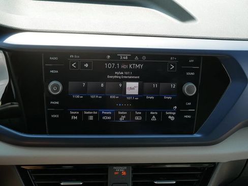 Certified 2022 Volkswagen Taos SE w/ IQ.Drive SE Package AWD/4WD image 28