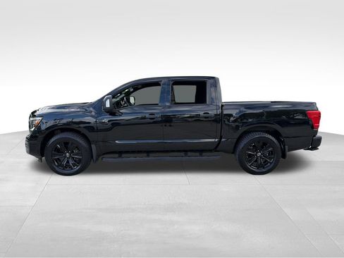 Used 2023 Nissan Titan SV w/ SV Convenience Package RWD image 4