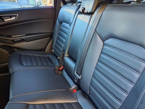 Used 2024 Ford Edge SEL image 7