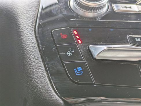 Used 2022 Ford Explorer Limited w/ Equipment Group 301A image 29