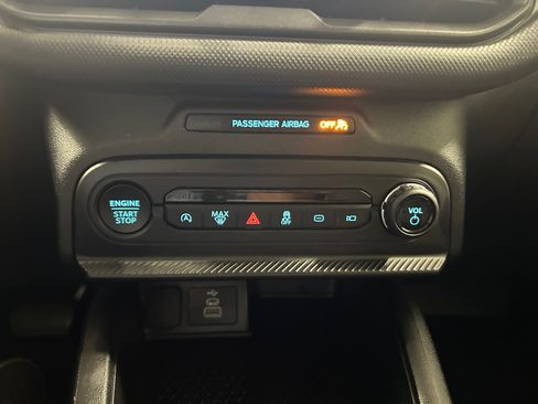 Used 2026 Ford Bronco Sport Outer Banks AWD/4WD image 12