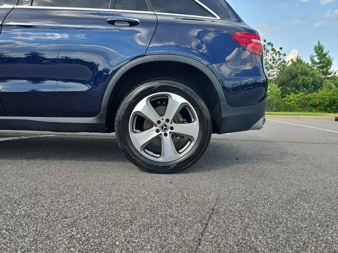 Used 2018 Mercedes-Benz GLC 300 image 32