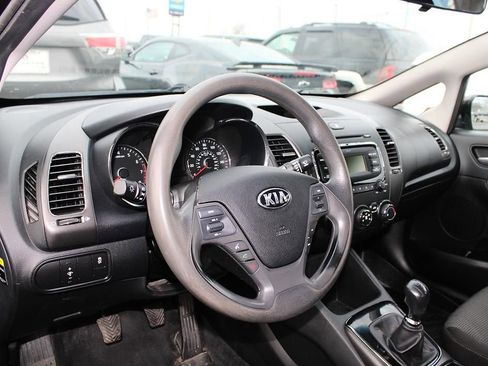 Used 2017 Kia Forte LX FWD image 23