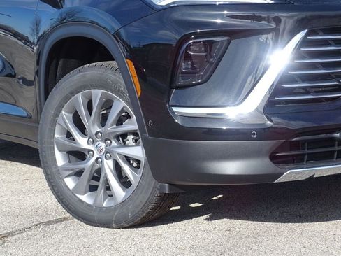 New 2025 Buick Enclave Preferred w/ Super Cruise Package image 3