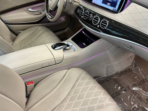 Used 2017 Mercedes-Benz S 550 Sedan image 32