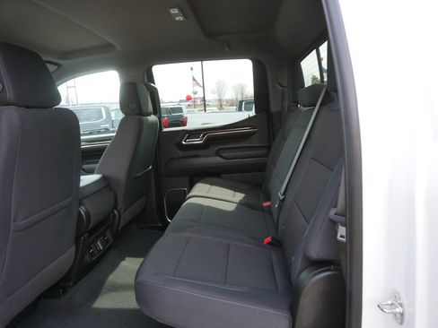 Used 2024 GMC Sierra 1500 SLE w/ Preferred Package AWD/4WD image 17