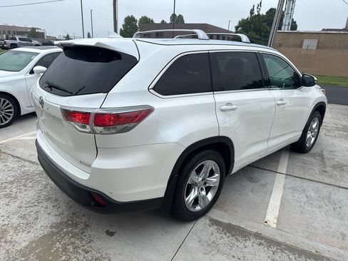 Used 2014 Toyota Highlander Limited Platinum AWD/4WD image 11